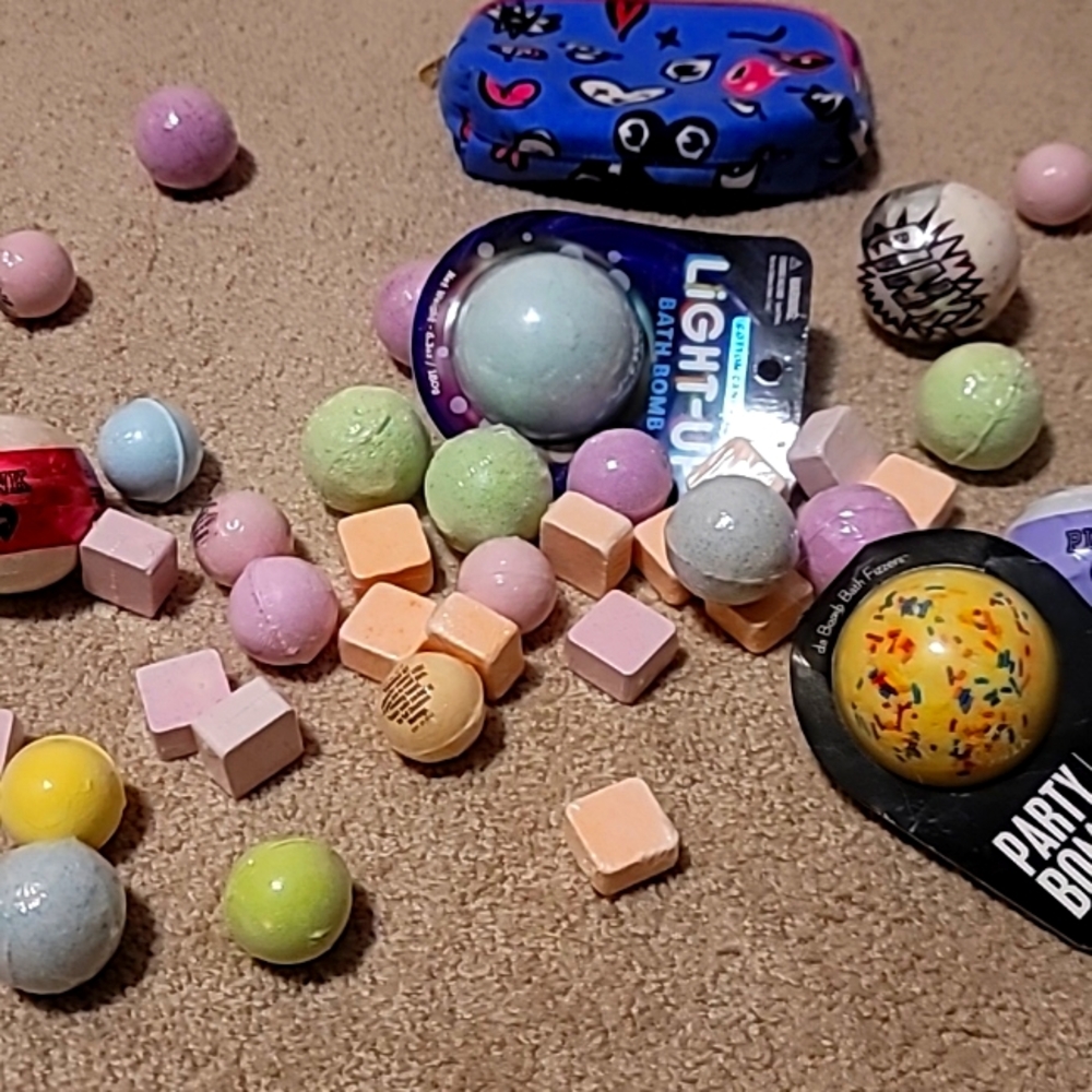 Bath bombs
